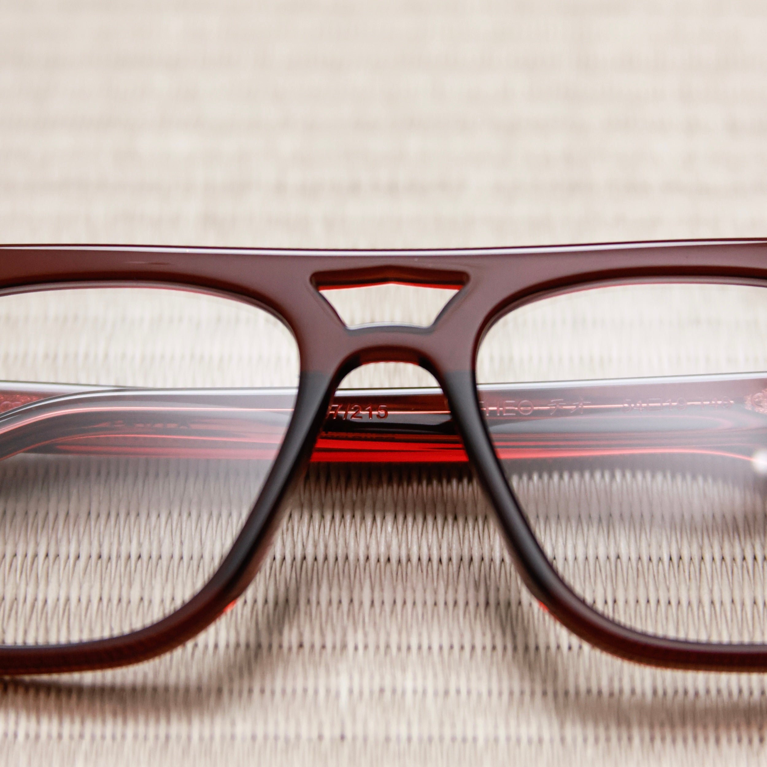 モデル THEO バーガンディ｜メガネ