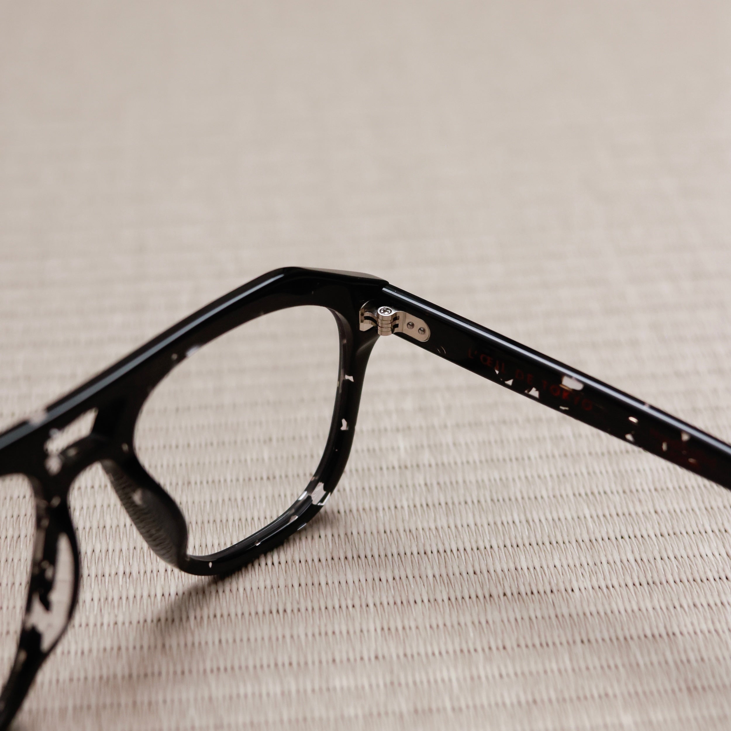 モデル THEO ナイトブラック｜メガネ