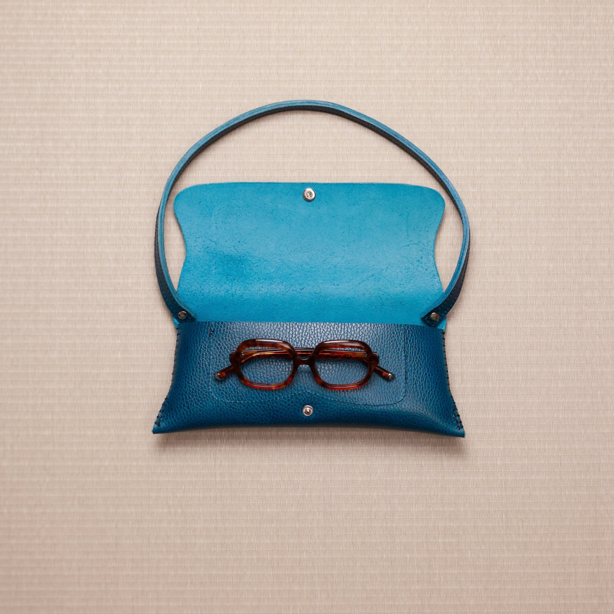 LA POCHETTE
